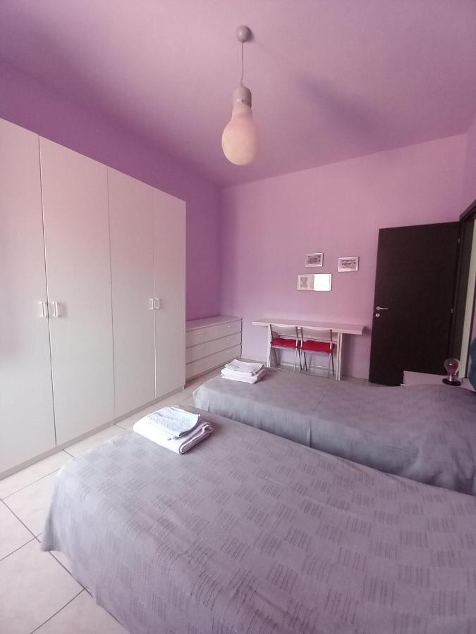 Affittacamere Appartamento Colorato Ferrare Extérieur photo