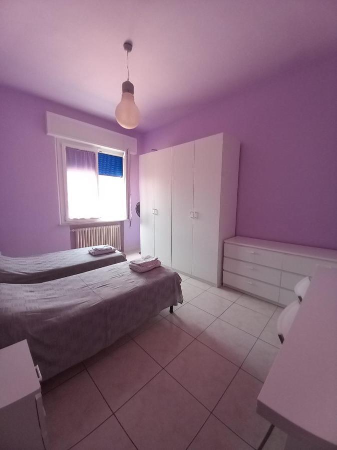 Affittacamere Appartamento Colorato Ferrare Extérieur photo