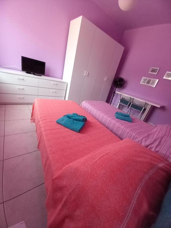 Affittacamere Appartamento Colorato Ferrare Extérieur photo